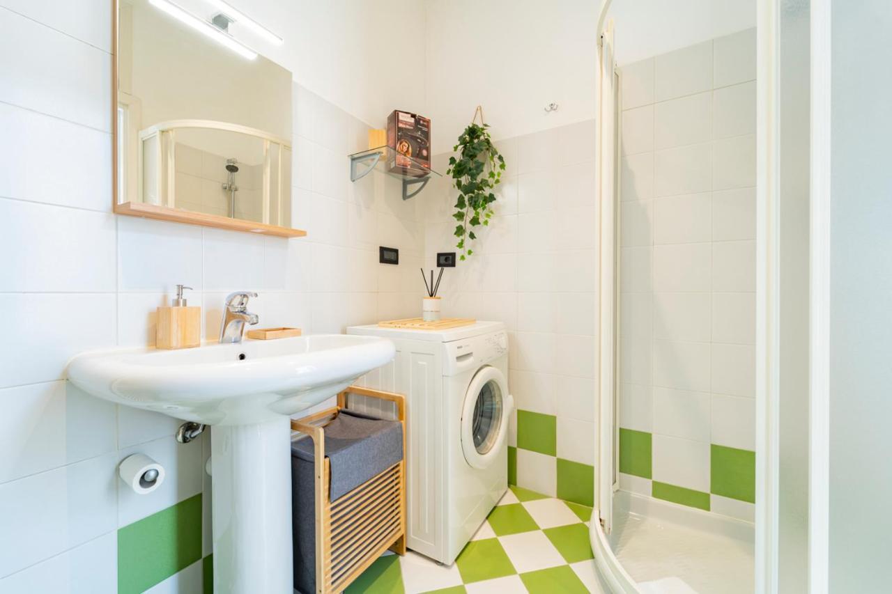 Bamboo Mini Apartment Кунео Экстерьер фото